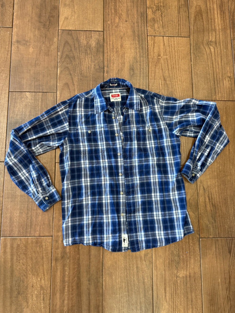 Wrangler Indigo Men's Plaid Button Down Shirt Size Medium
